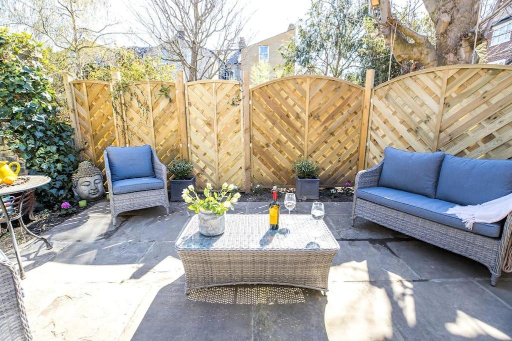 Swanky Pad In Putney Apartment London