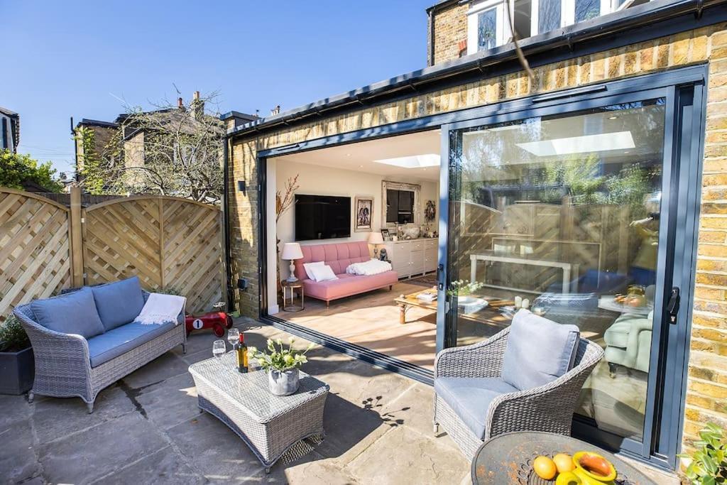 Swanky Pad In Putney London