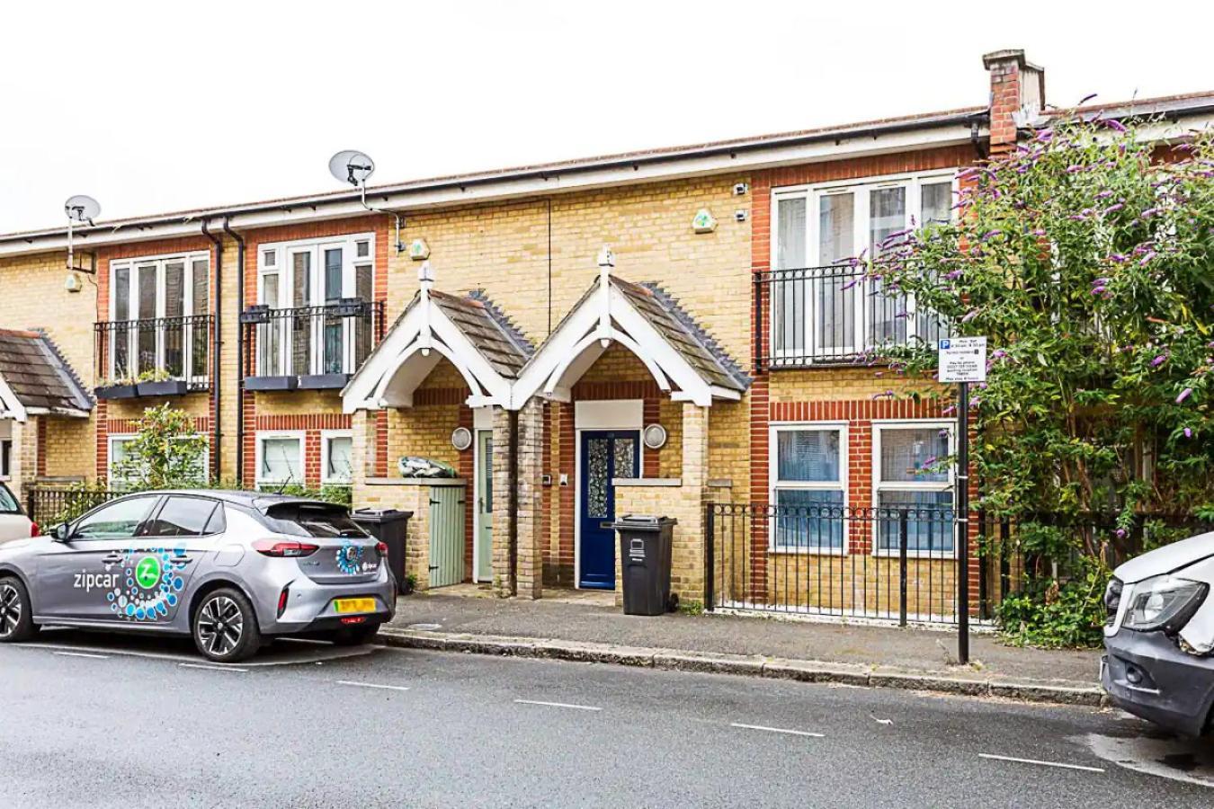 Light And Airy Upside Down House In Hackney Holiday home *