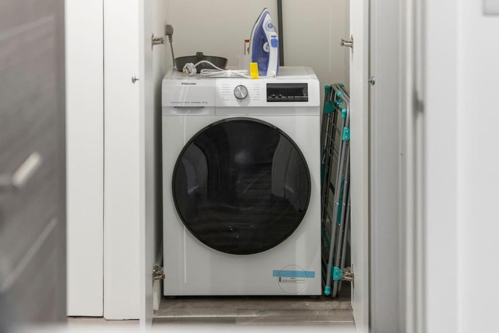 Modern 2 Bedroom 3 Min Walk To Tube Station Appartement