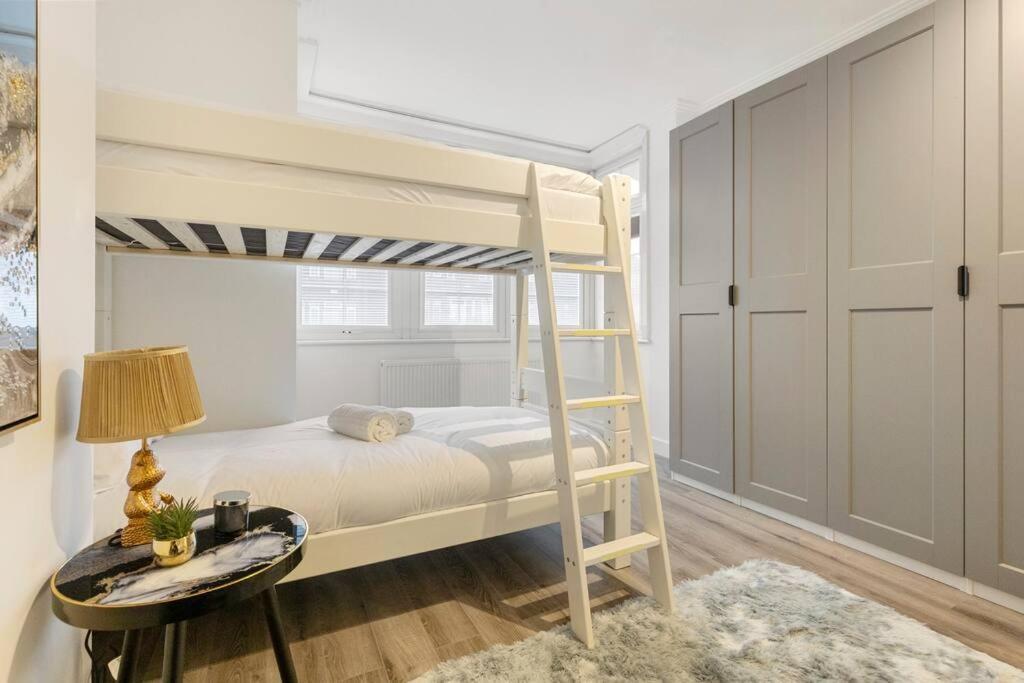 Appartement Modern 2 Bedroom 3 Min Walk To Tube Station *