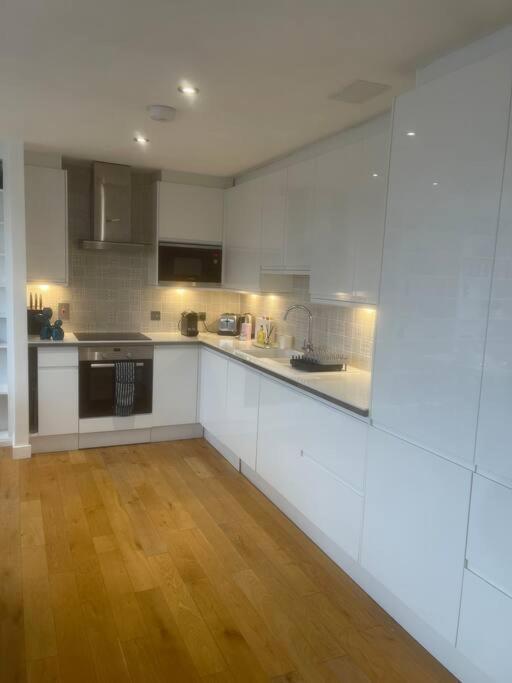 Luxury 2bed 2bath View Flat Appartement Londres