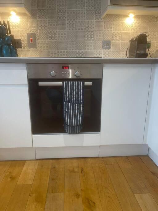 Luxury 2bed 2bath View Flat Appartement *