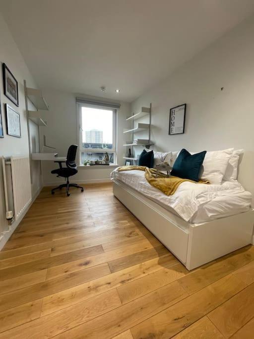 Luxury 2bed 2bath View Flat Londres
