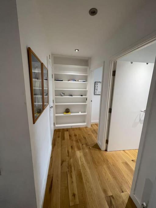 Luxury 2bed 2bath View Flat Londres