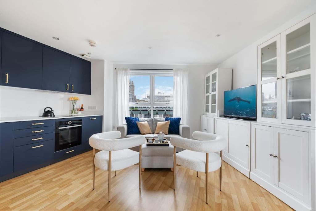 Stylish Central Bolthole Appartement