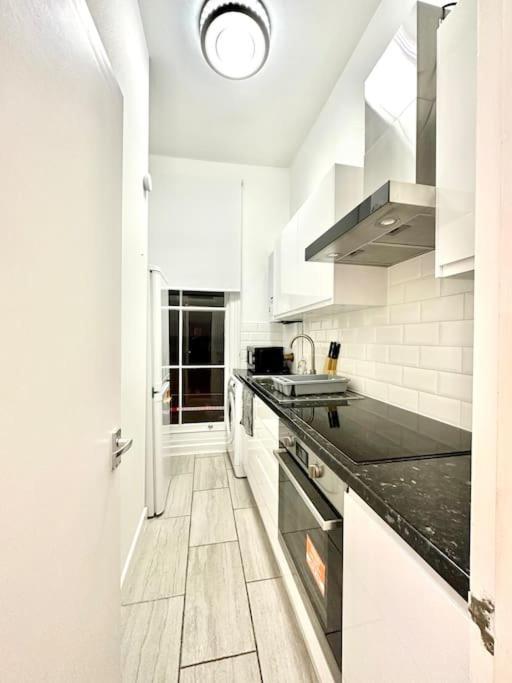 The Euston -60 Apartment *
