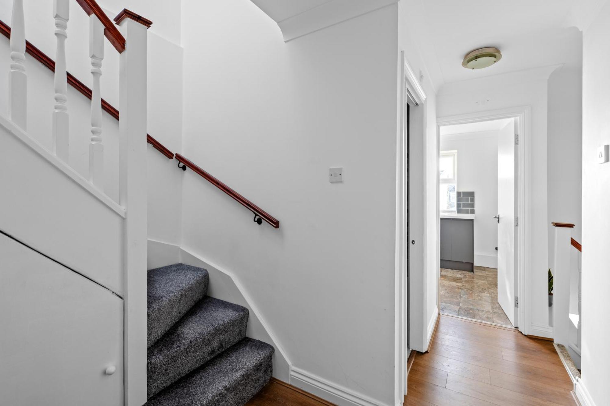 Apartment Cosy 2 Bedroom Flat In East Ham, Close To Excel *