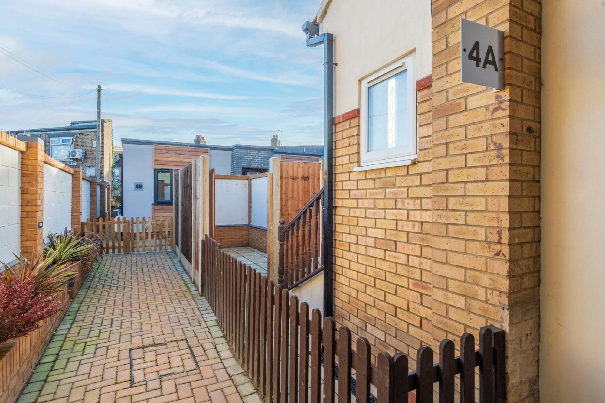 Apartment Cosy 2 Bedroom Flat In East Ham, Close To Excel