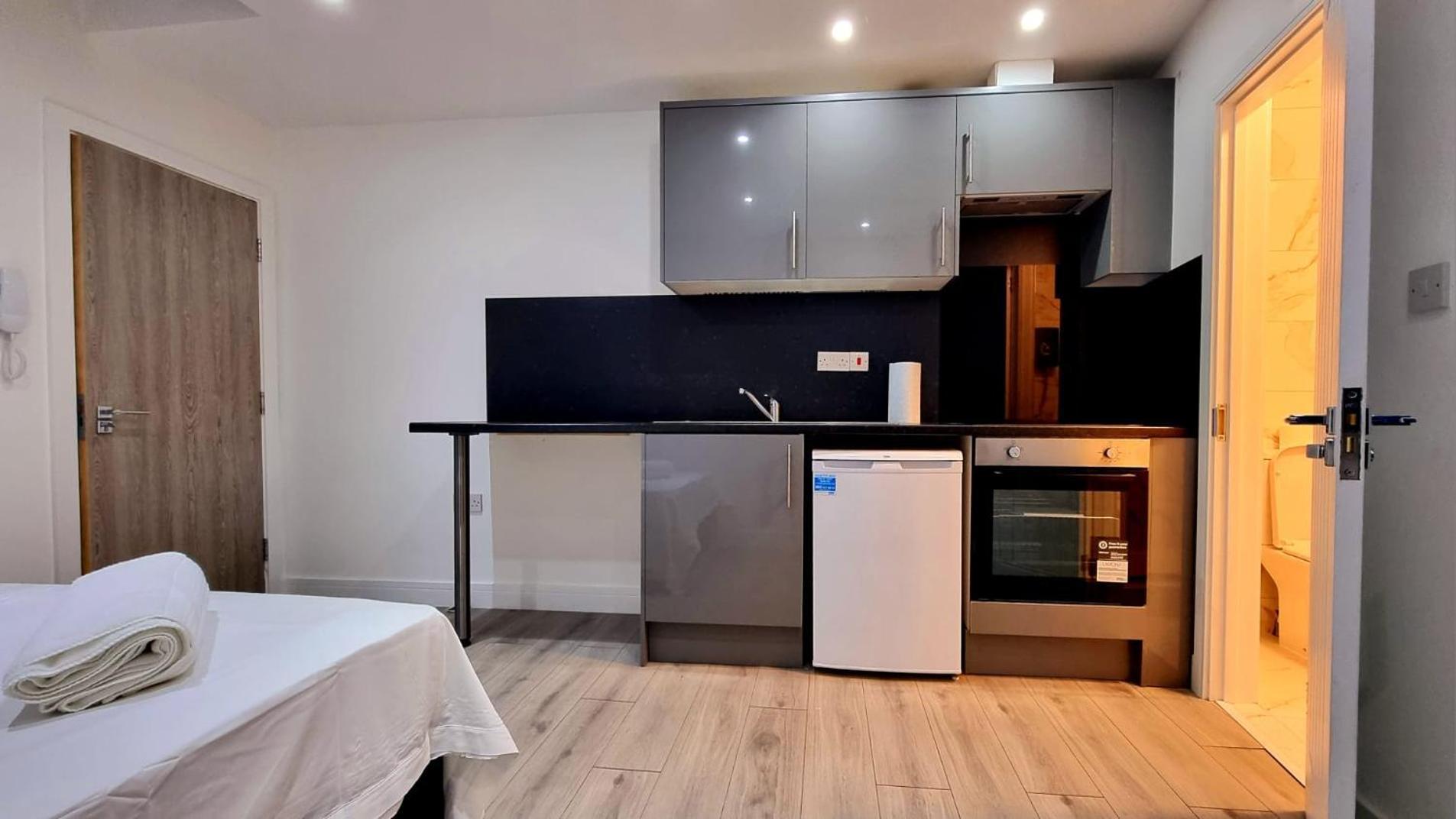 Brand New Collection Of Close To Tube Station London