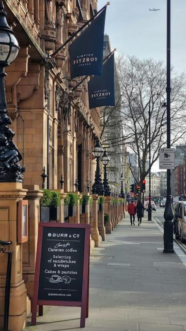 Brand New Collection Of Close To Tube Station * Londres
