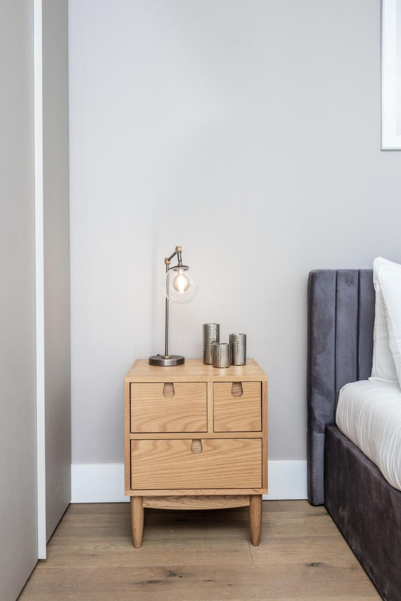 Luxury 2bed:prime Location, Min 2 Main Attractions Apartment *