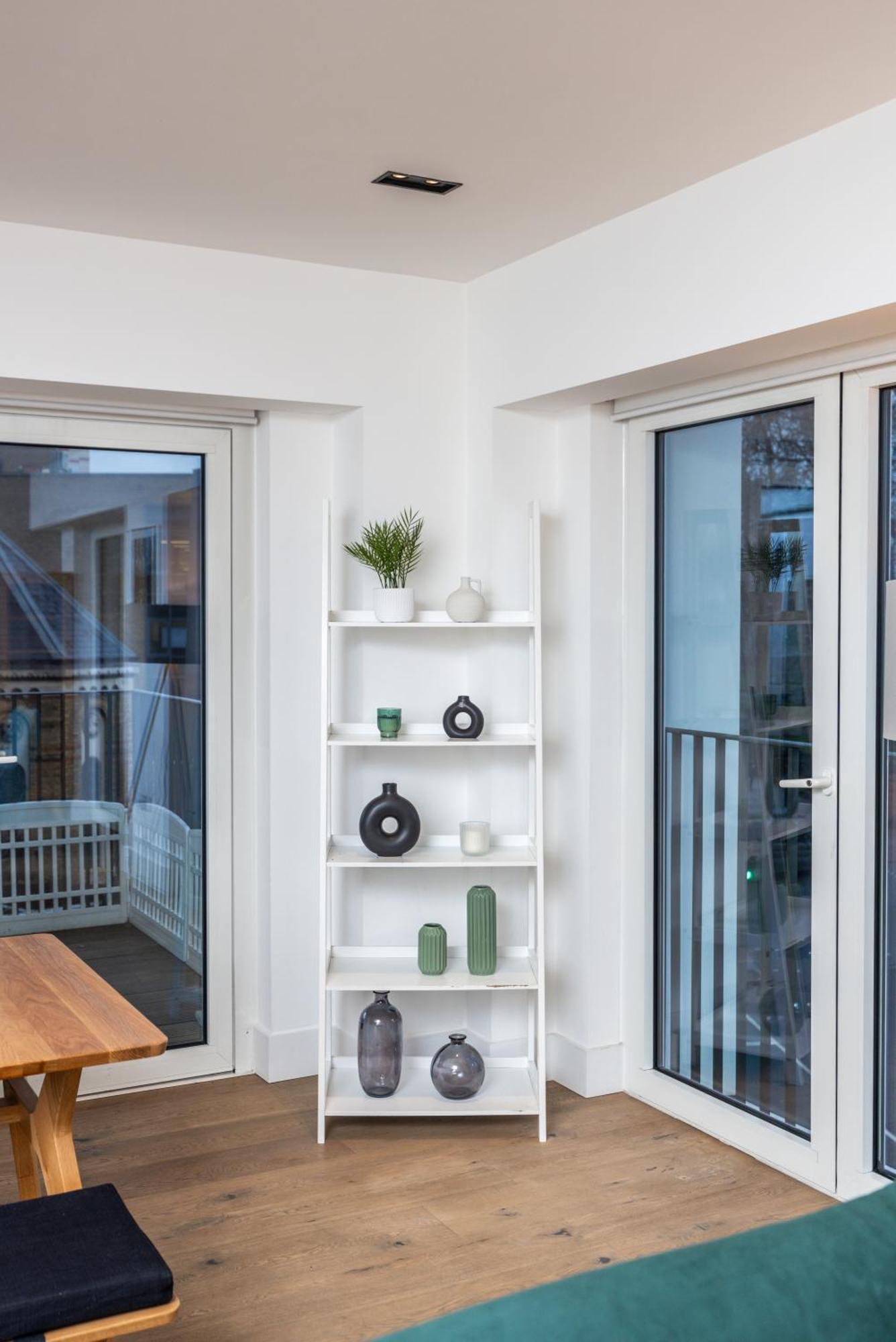 Luxury 2bed:prime Location, Min 2 Main Attractions Apartment