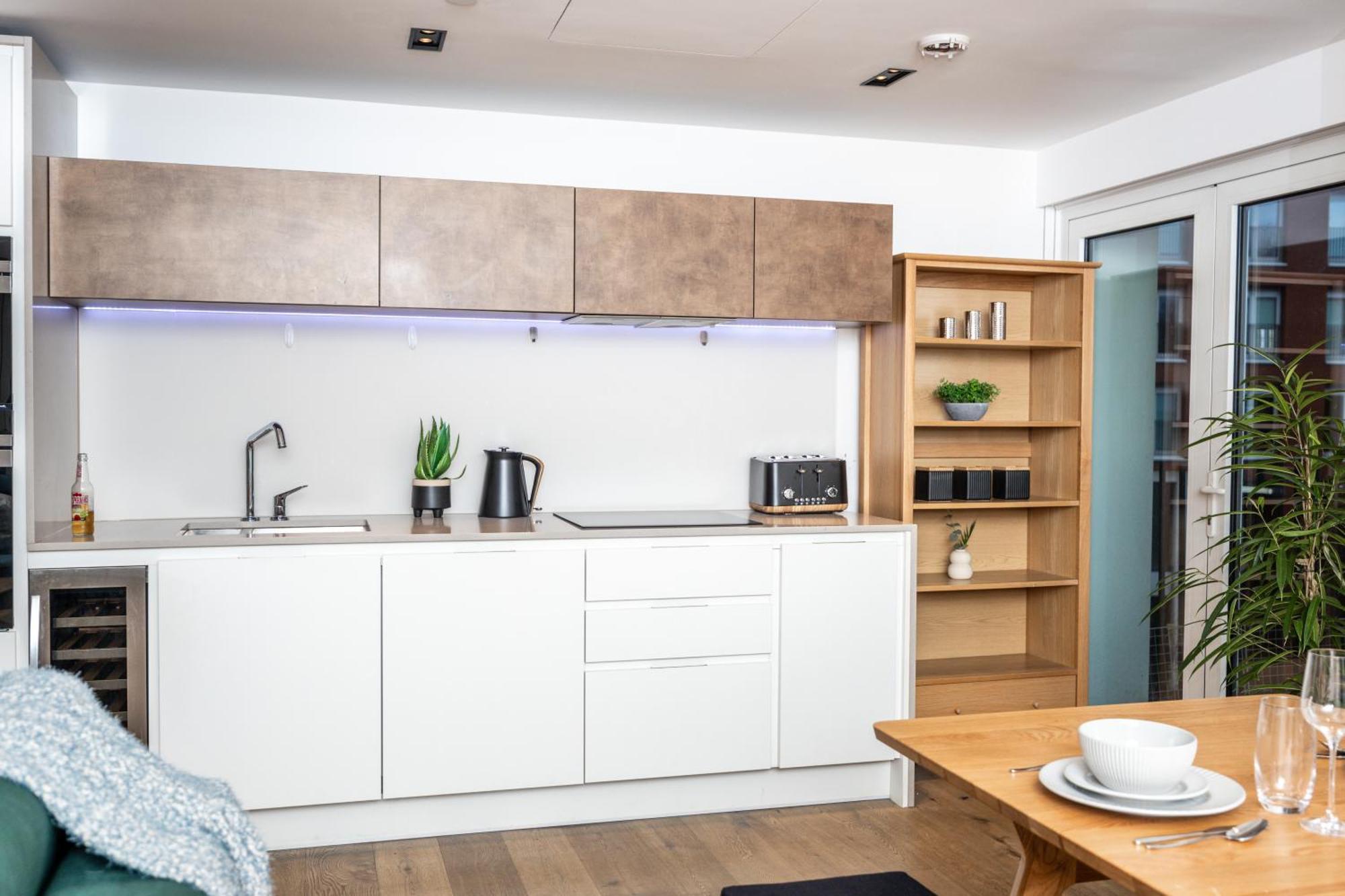 Luxury 2bed:prime Location, Min 2 Main Attractions *