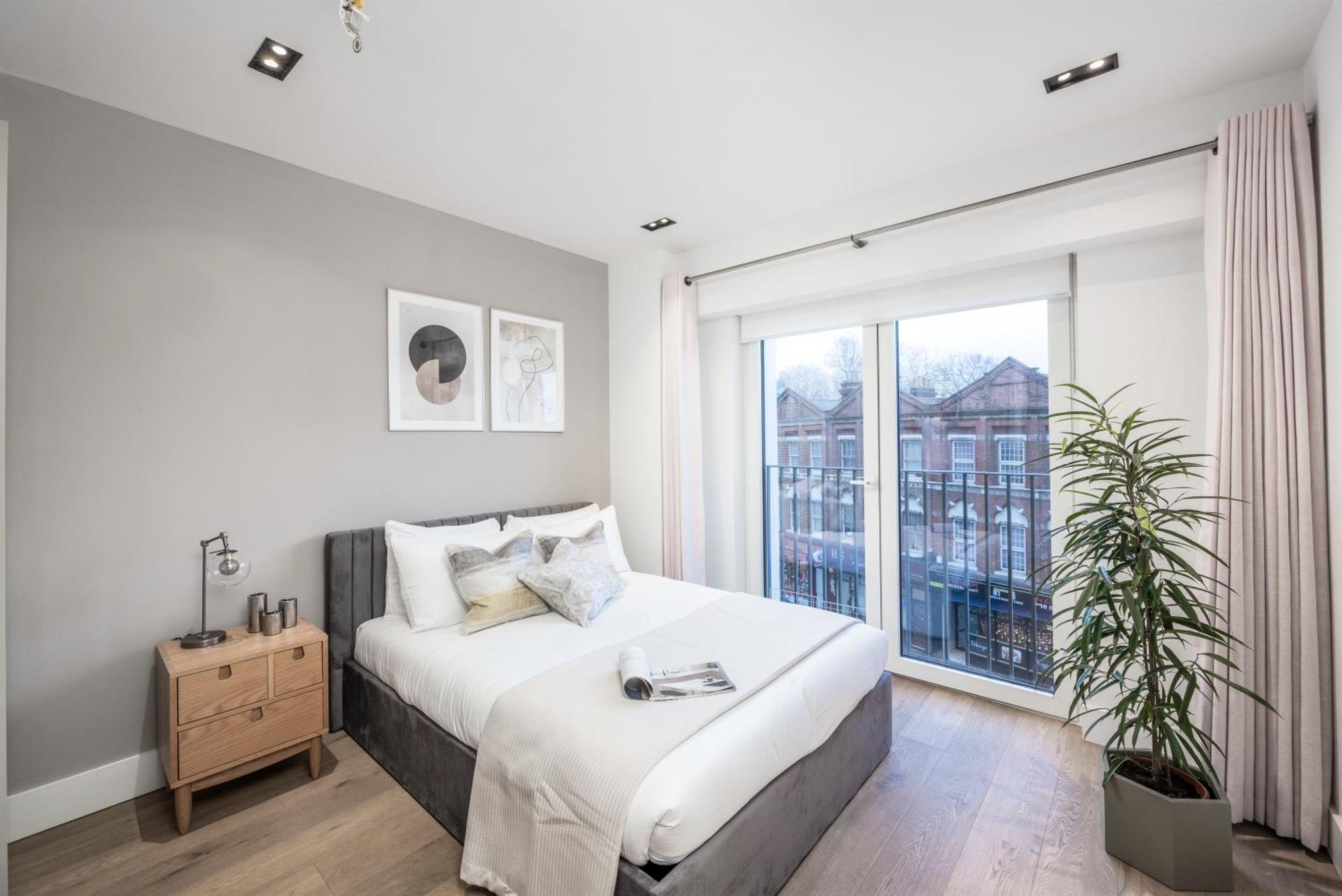 Luxury 2bed:prime Location, Min 2 Main Attractions Apartment *