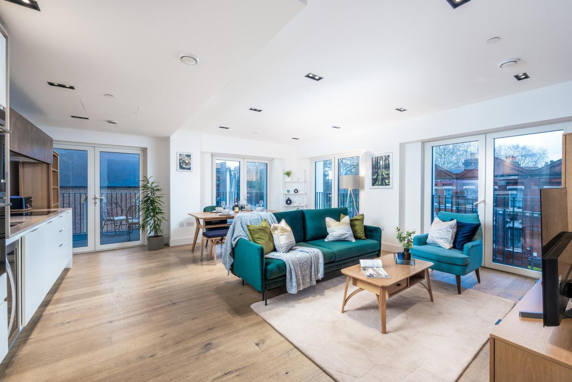 Luxury 2bed:prime Location, Min 2 Main Attractions Apartment