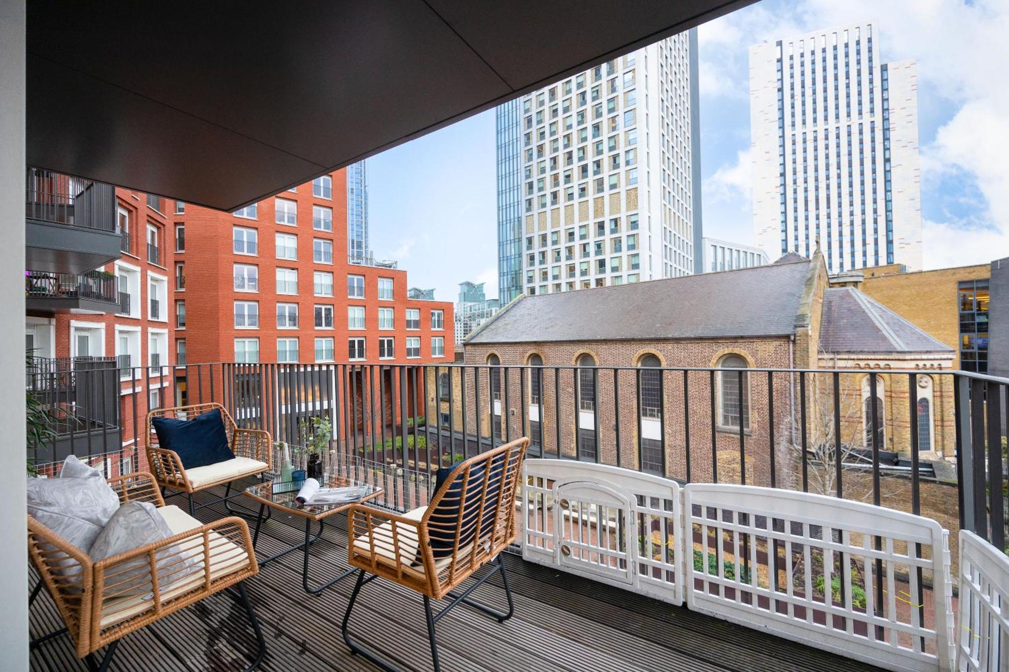 Luxury 2bed:prime Location, Min 2 Main Attractions Apartment London