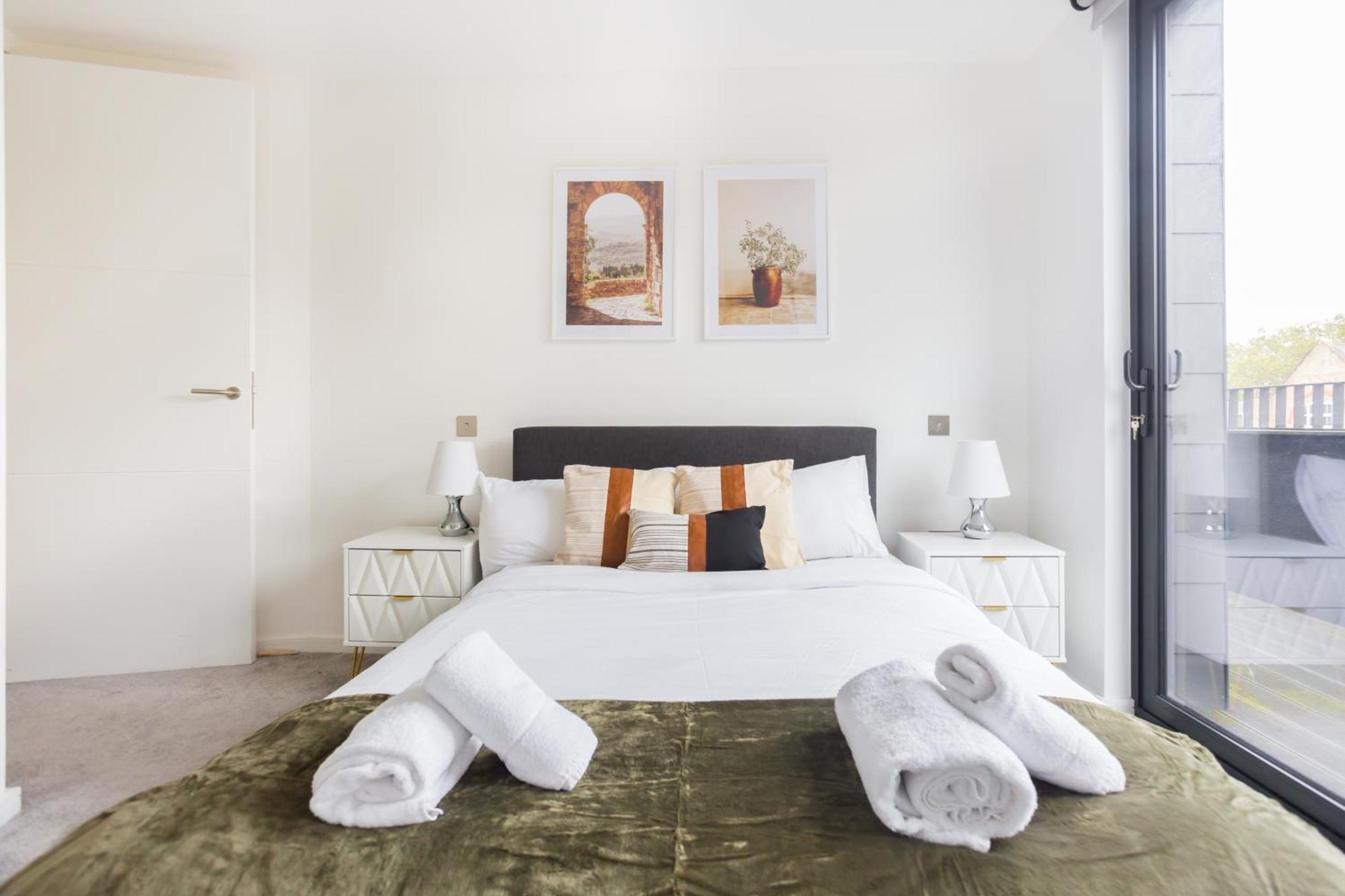 The Vale - Luxury * London