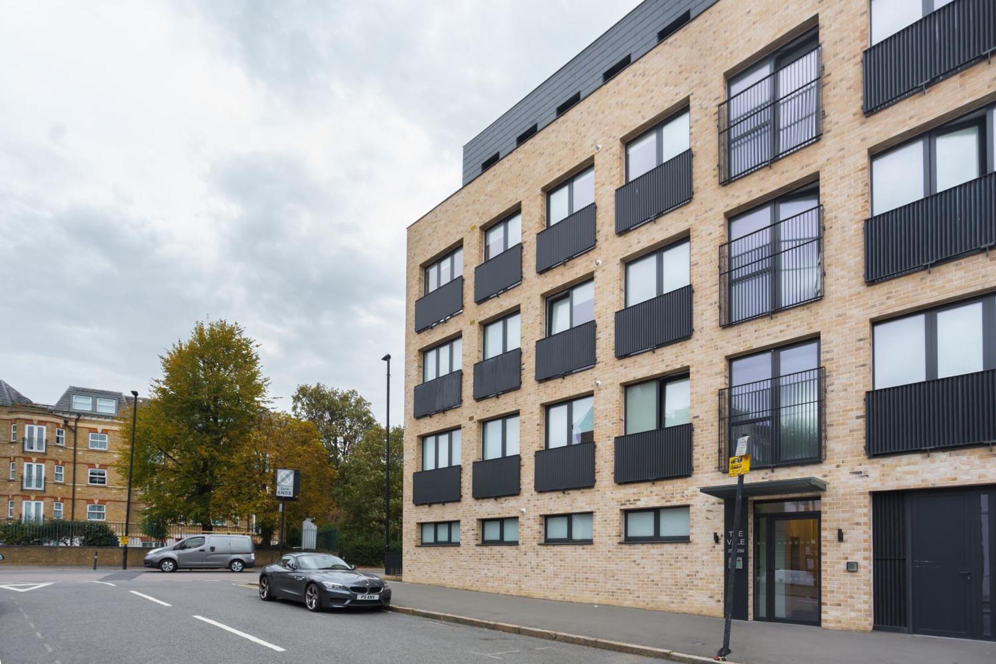 Apartment The Vale - Luxury London