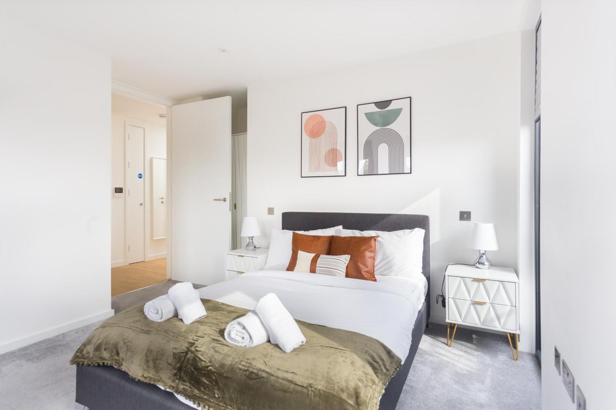 The Vale - Luxury Apartment London