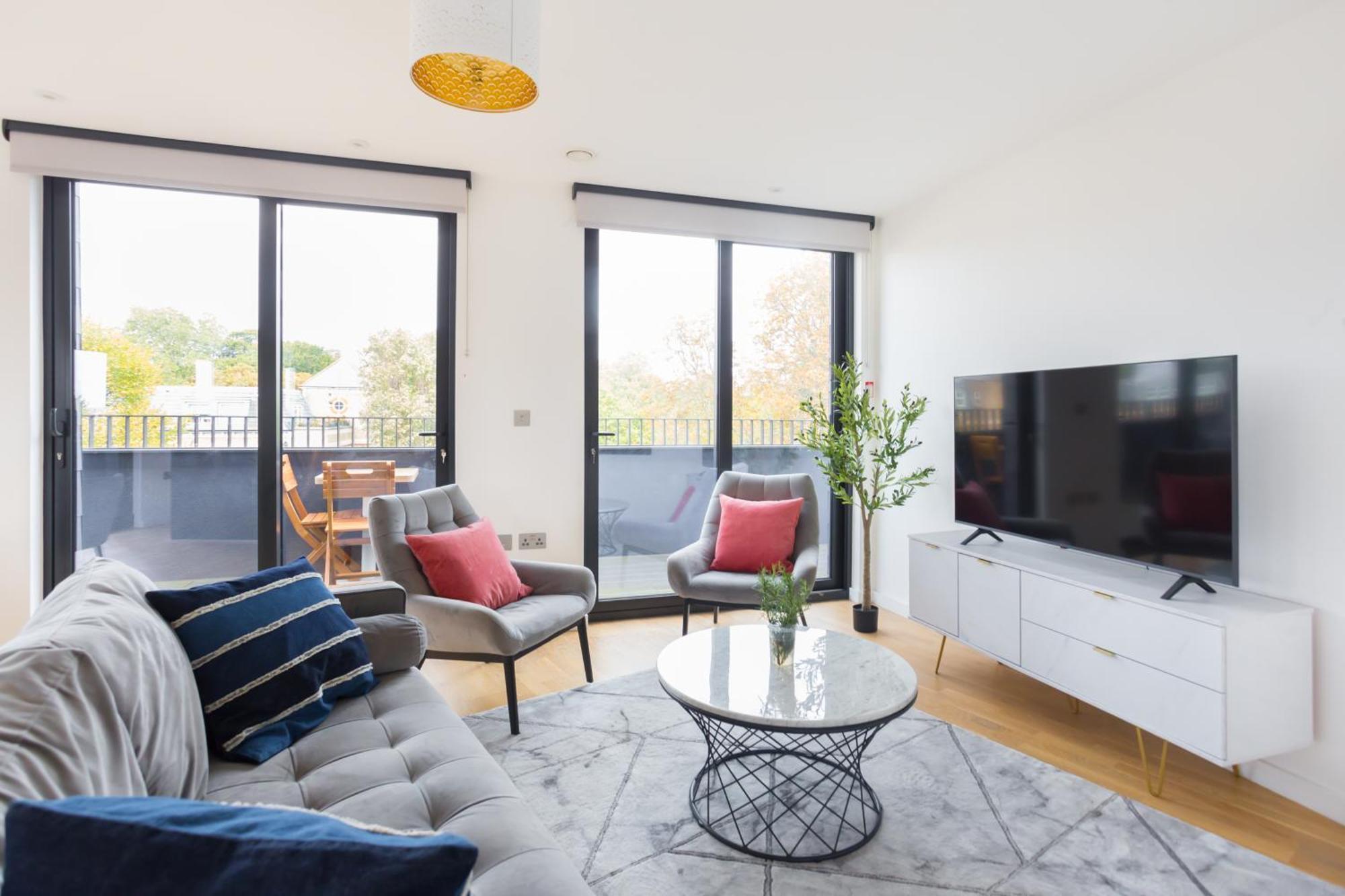 Apartment The Vale - Luxury London