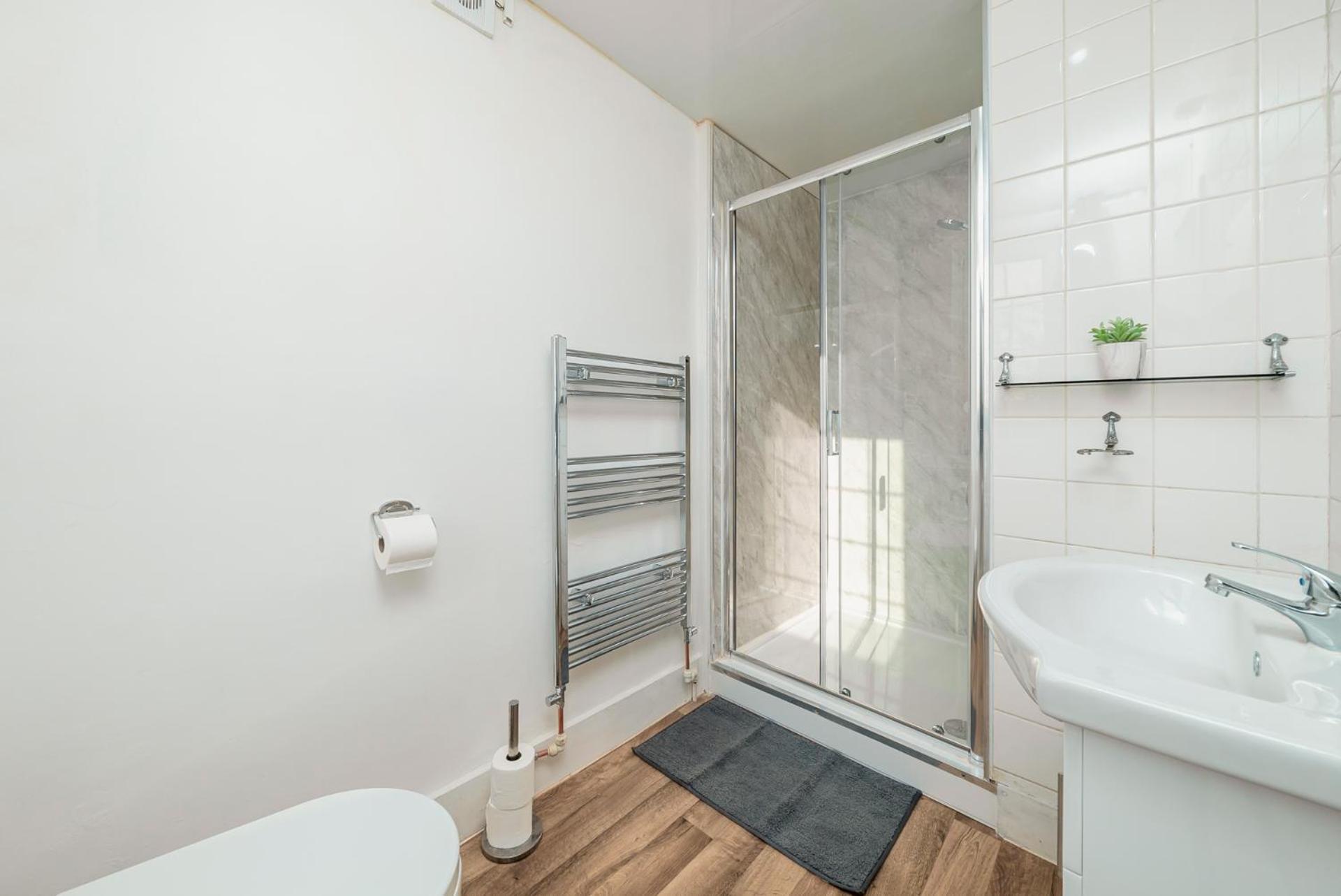 Apartamento Uksas Stunning One Bedroom Flat Free Parking *