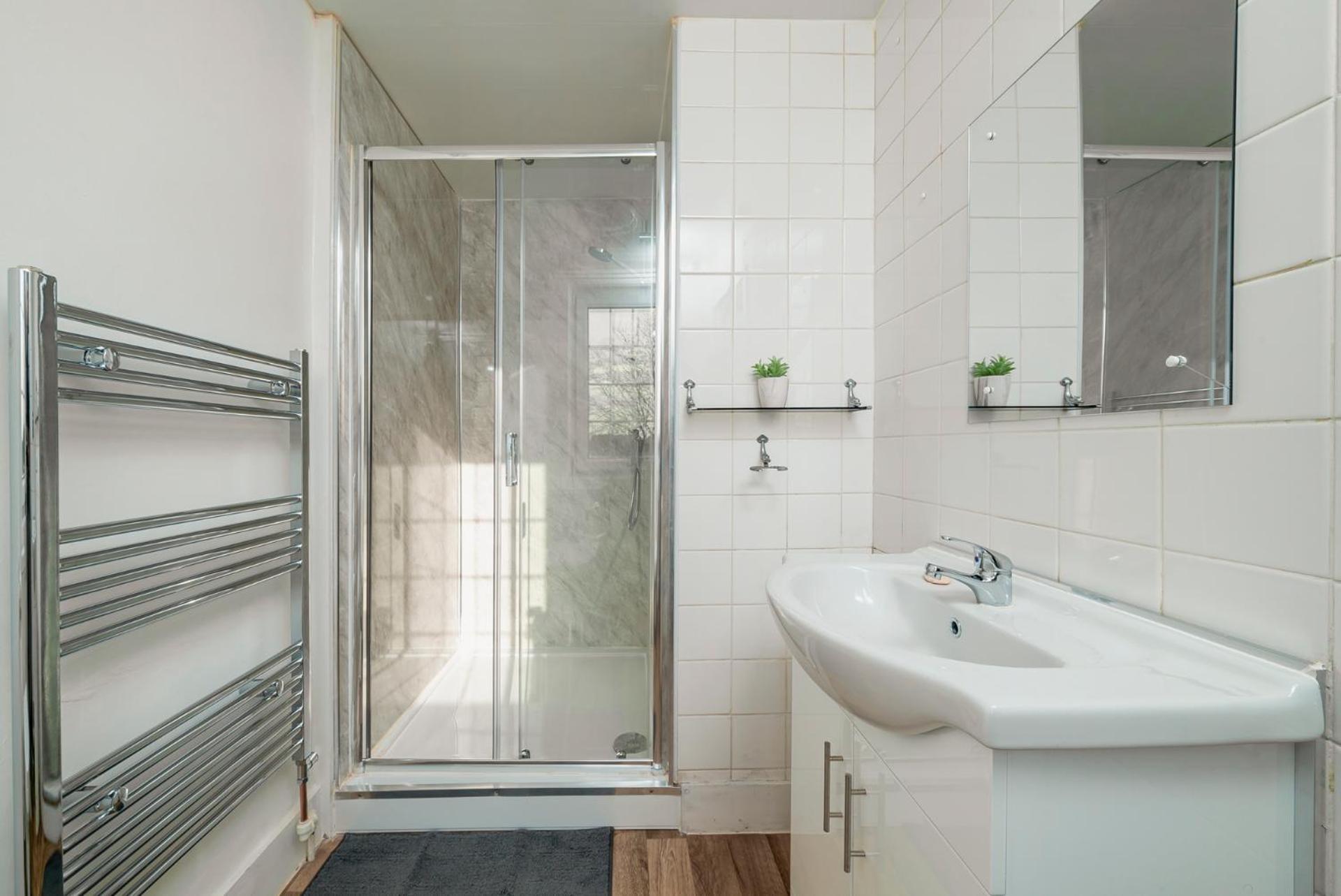 Uksas Stunning One Bedroom Flat Free Parking * Londres