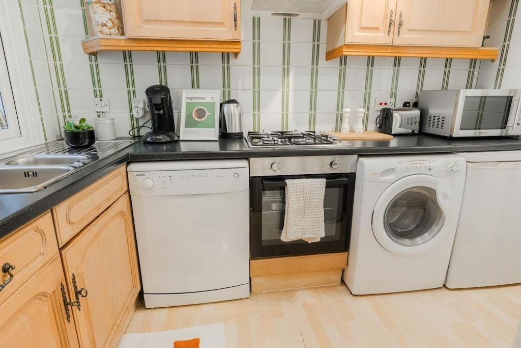 Beautiful 2bed By Hyde Park Apartamento Londres