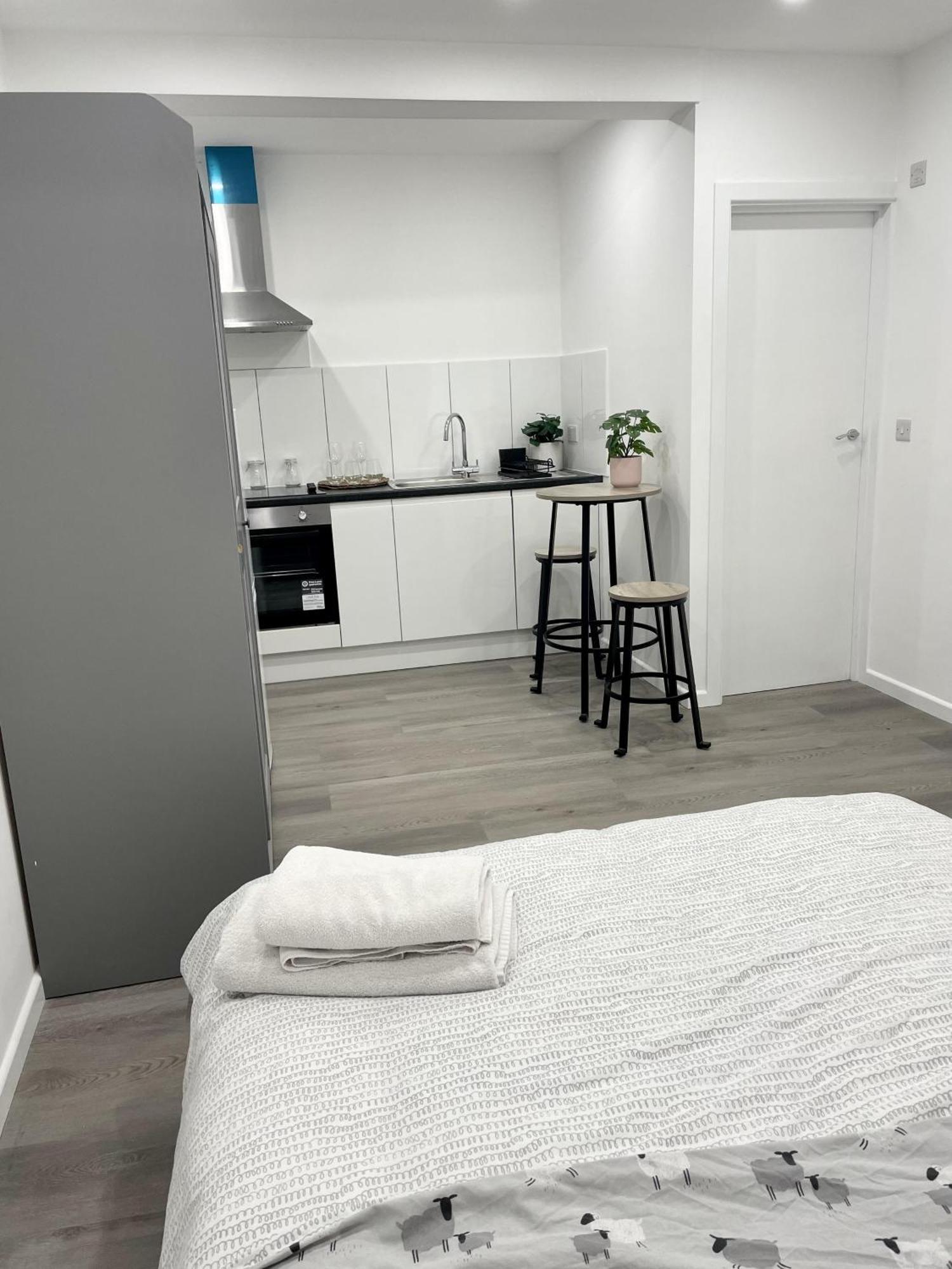 Charming 1-bed In Apartamento *