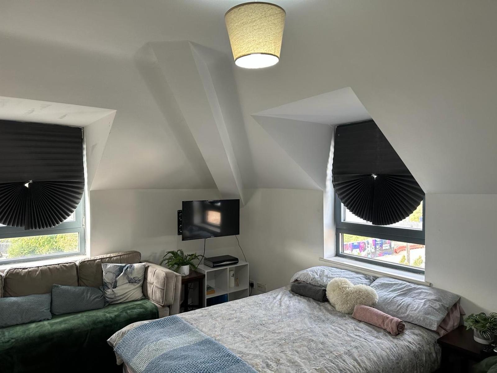 Charming 6-bed In Wembley Area Londres