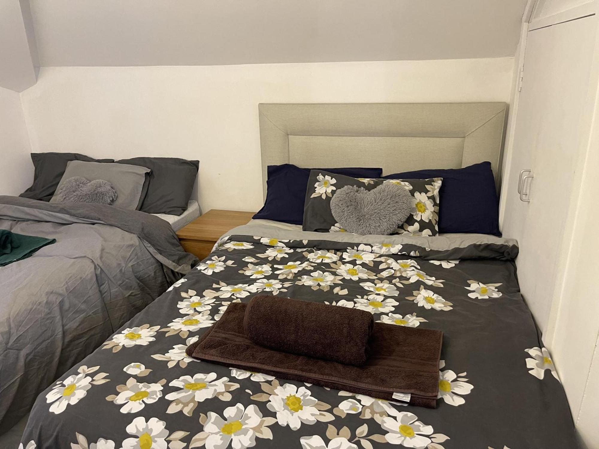 Charming 6-bed In Wembley Area Apartamento *