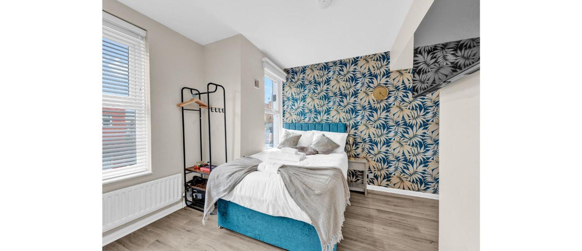 Blue Horizon: Captivating Cityscape Appartement