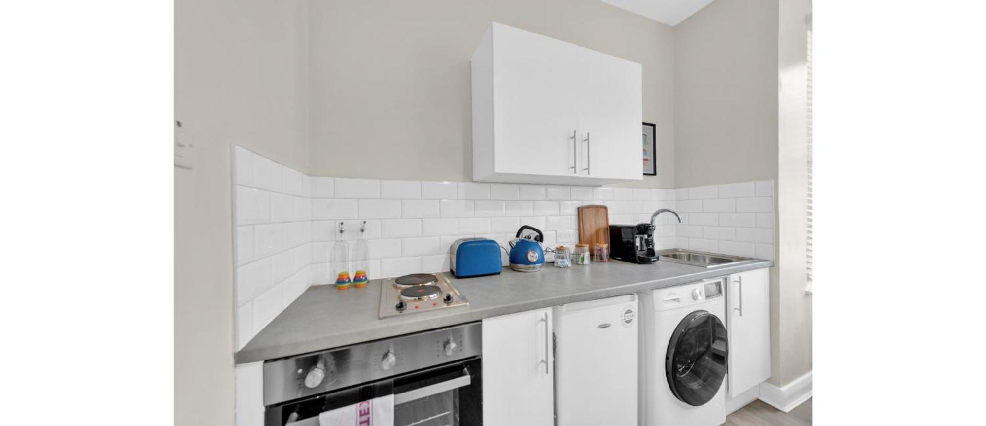 Sunny Serenity: Living With A Breeze Londres