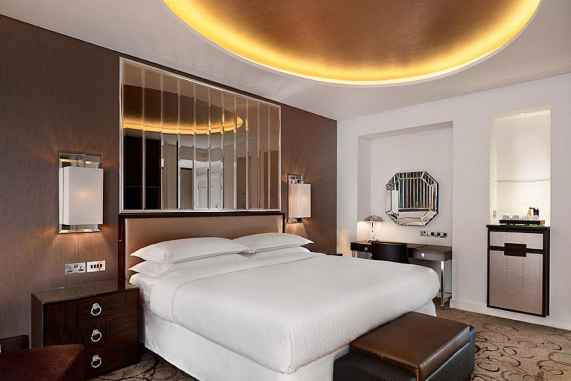 Sheraton Grand Park Lane Hotel