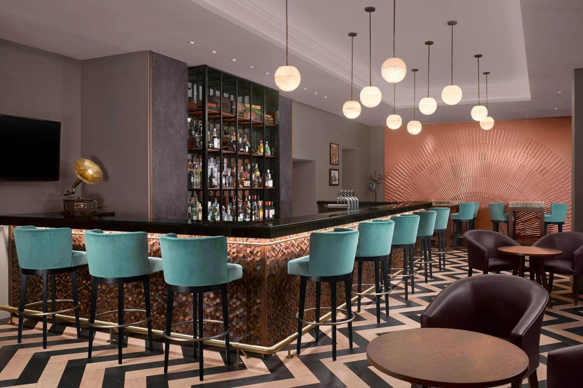 Sheraton Grand Park Lane 5*