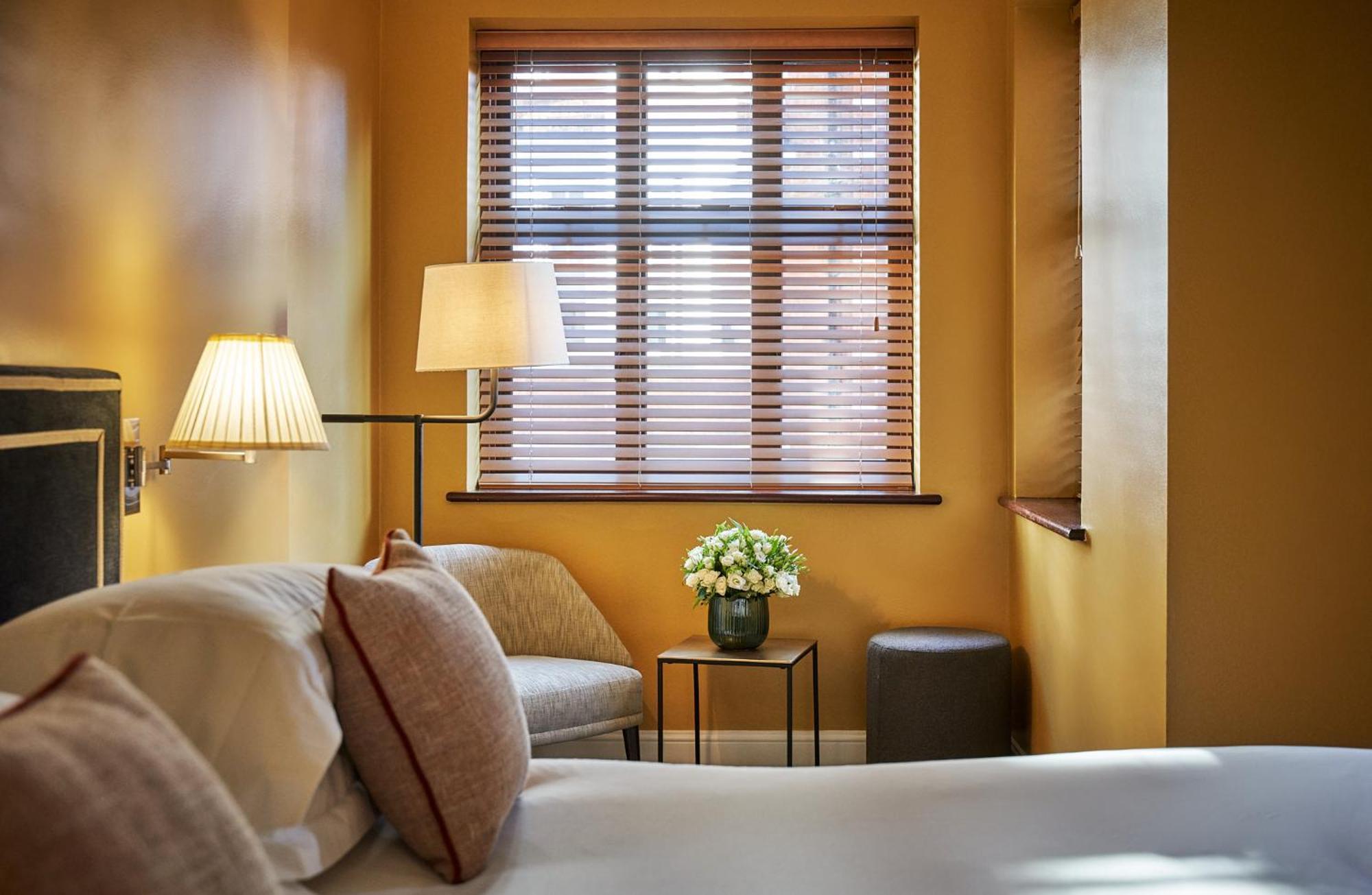 The Capital Hotel, & Townhouse Hotel Londres