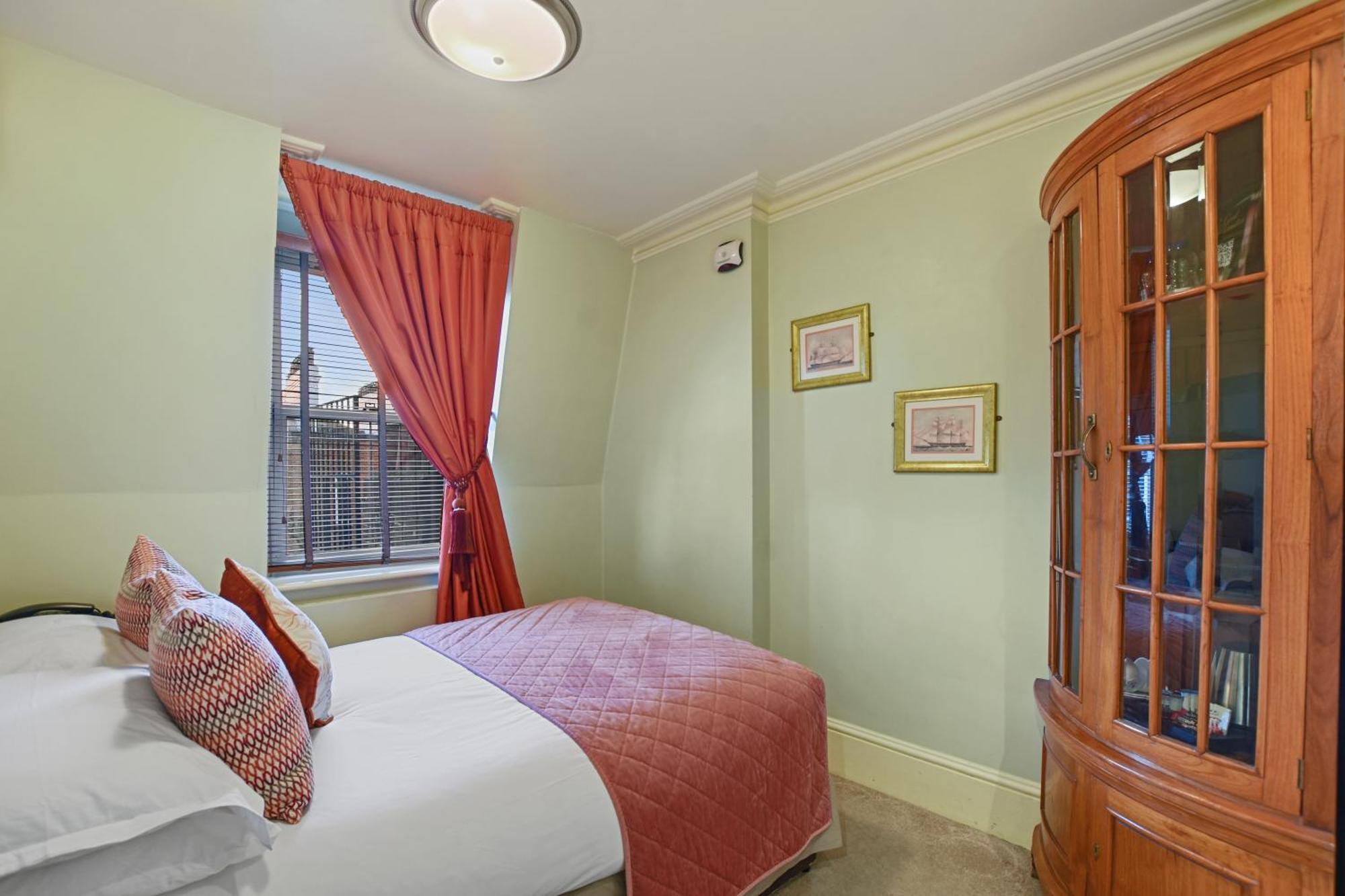Twenty Nevern Square Londres
