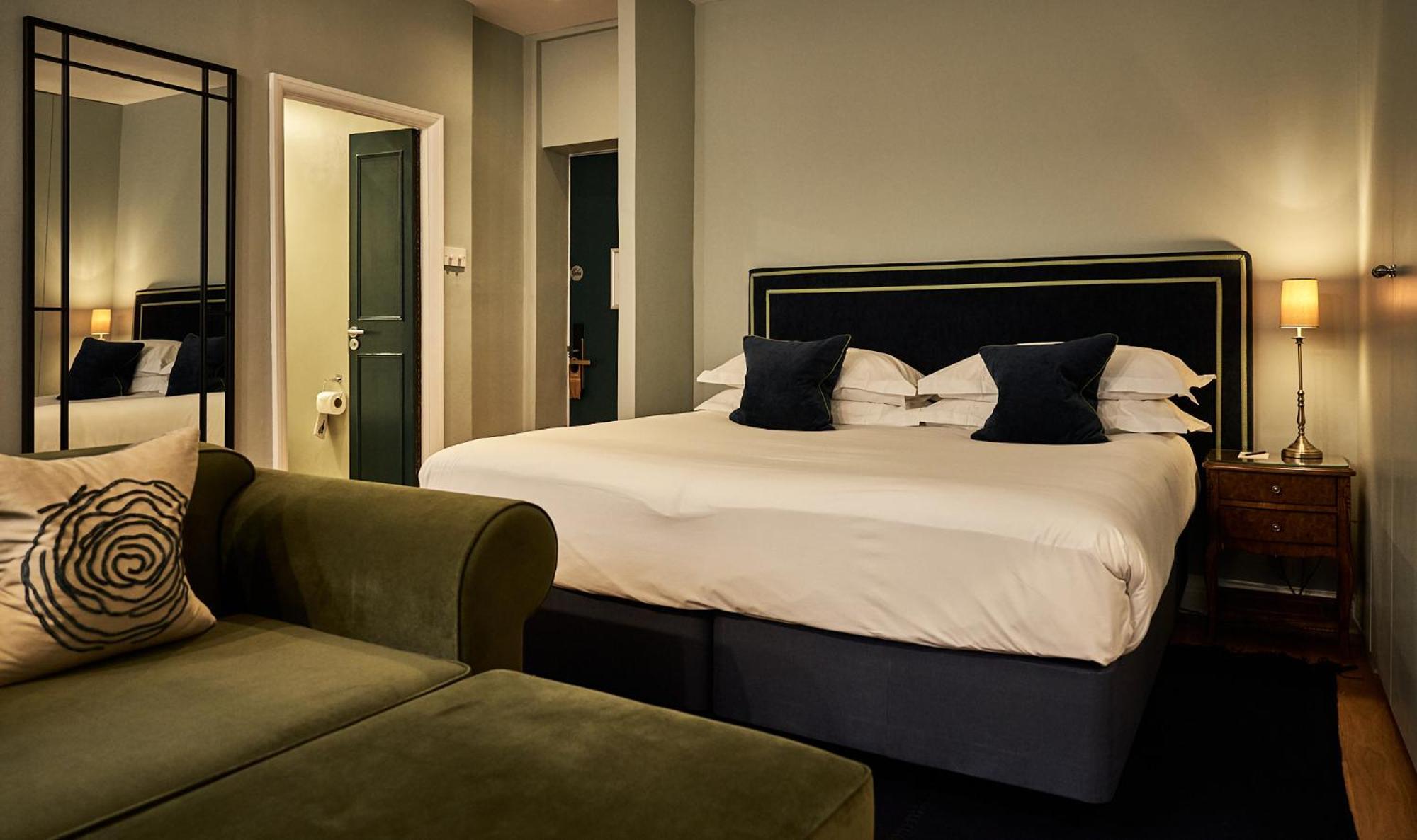 The Capital Hotel, & Townhouse Hotel Londres