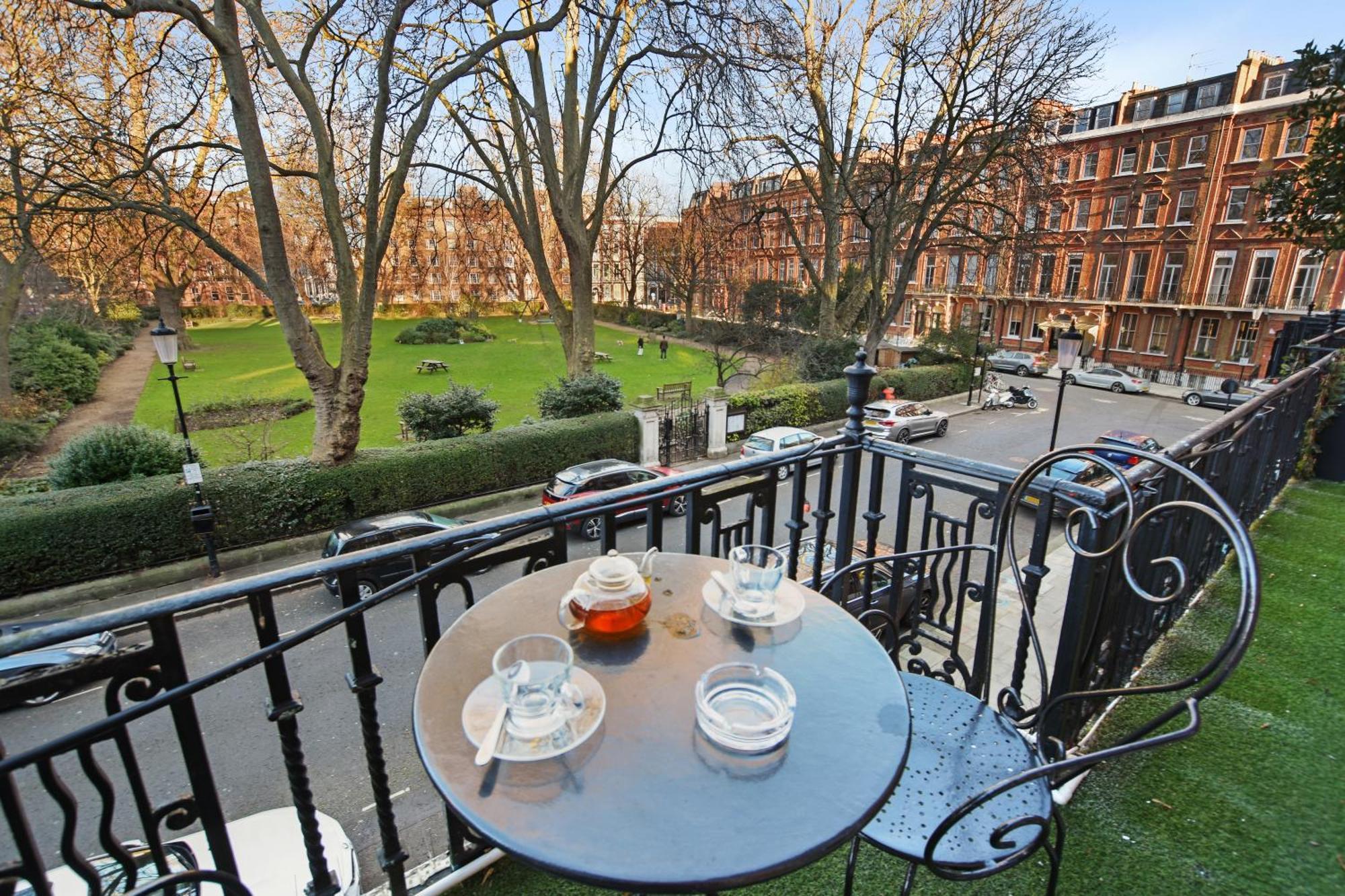 Twenty Nevern Square Londres