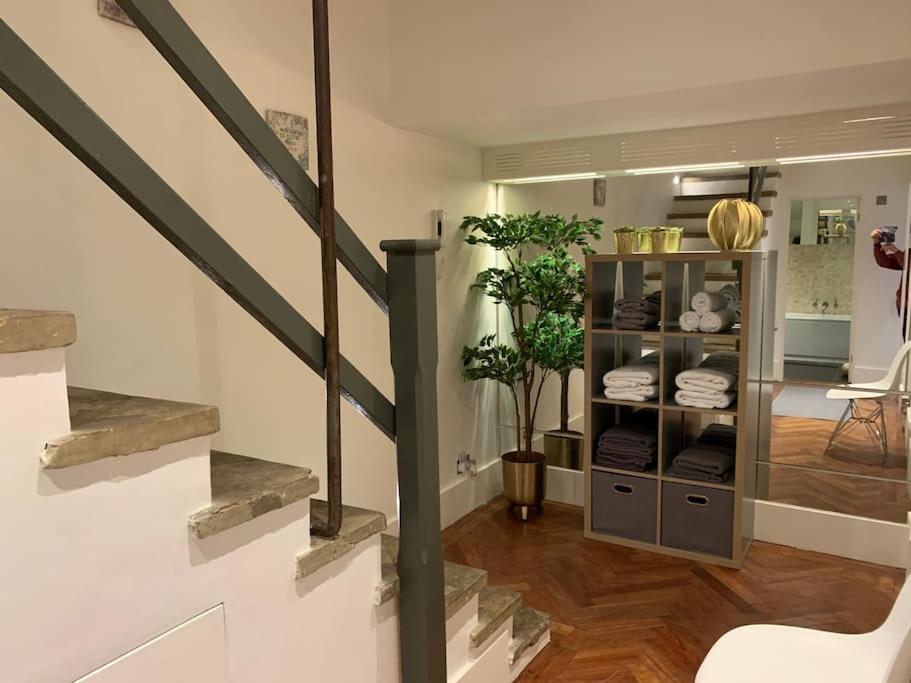 Appartement Hyde Park 3bed With Patio As Seen On Tv House Hunters International Londen