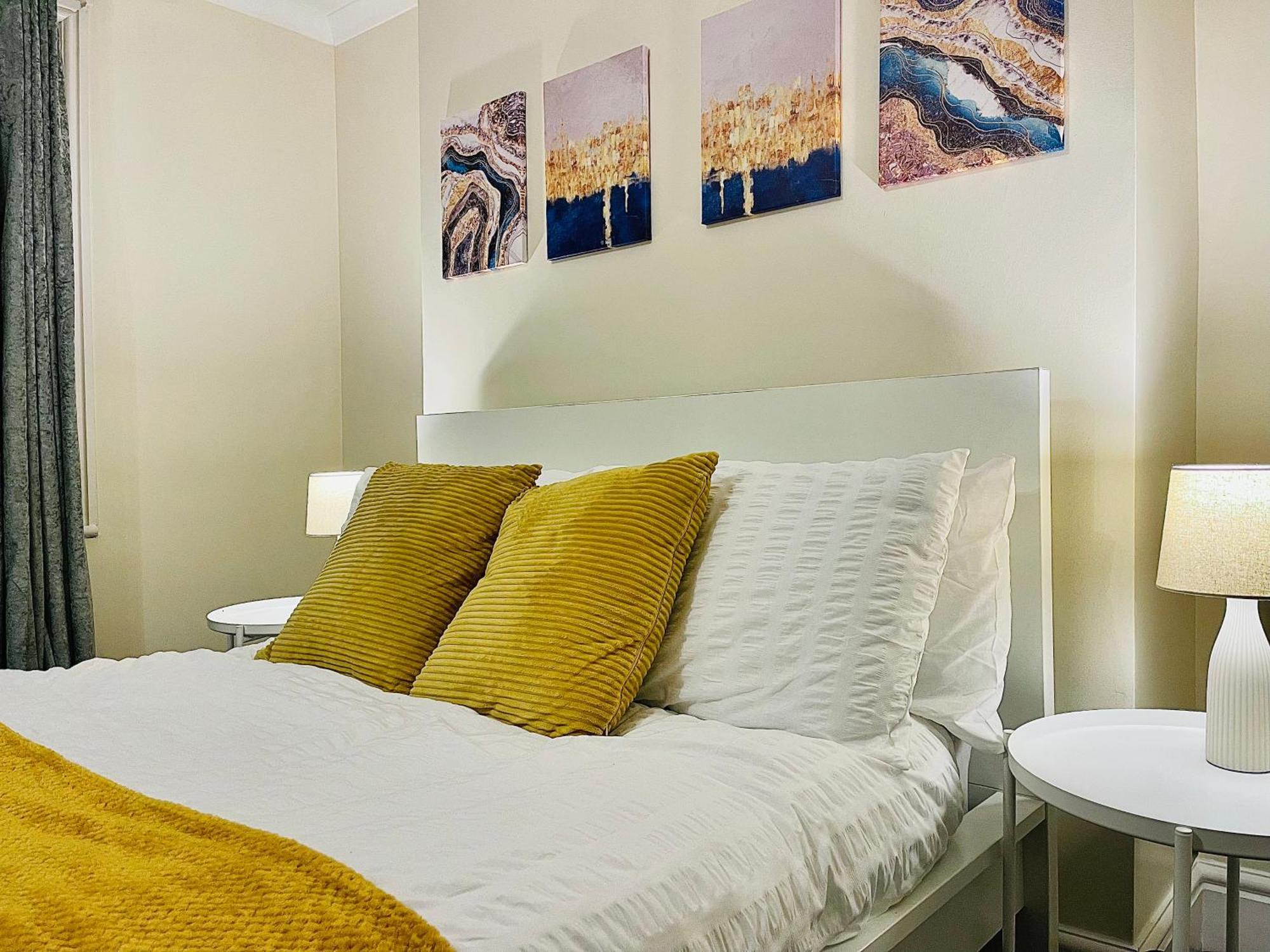 2 Bedroom Flat In Apartamento Londres