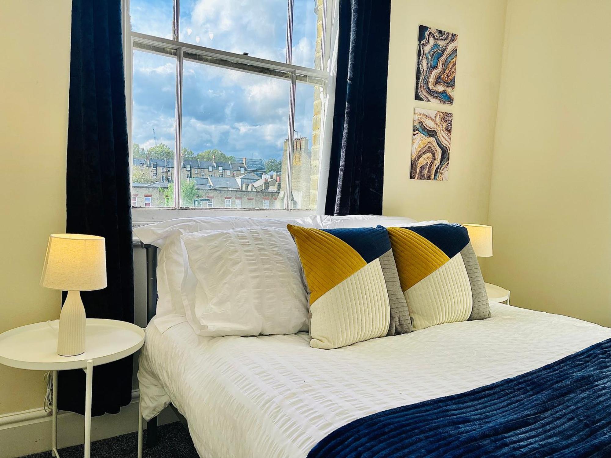 2 Bedroom Flat In Apartamento Londres