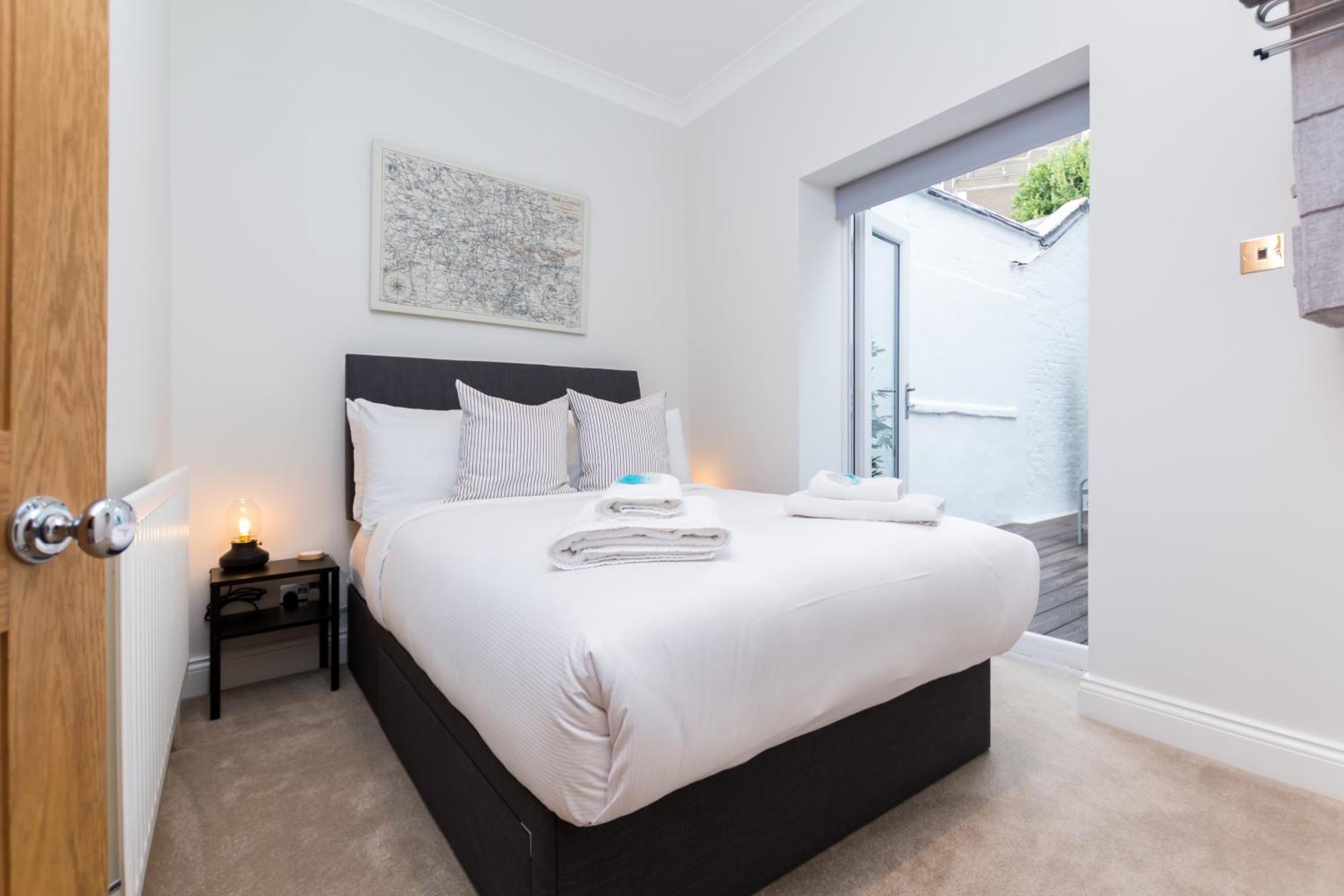 Vibrant 1br Apt Wprivate Decked Garden, Fast Wifi * Londres