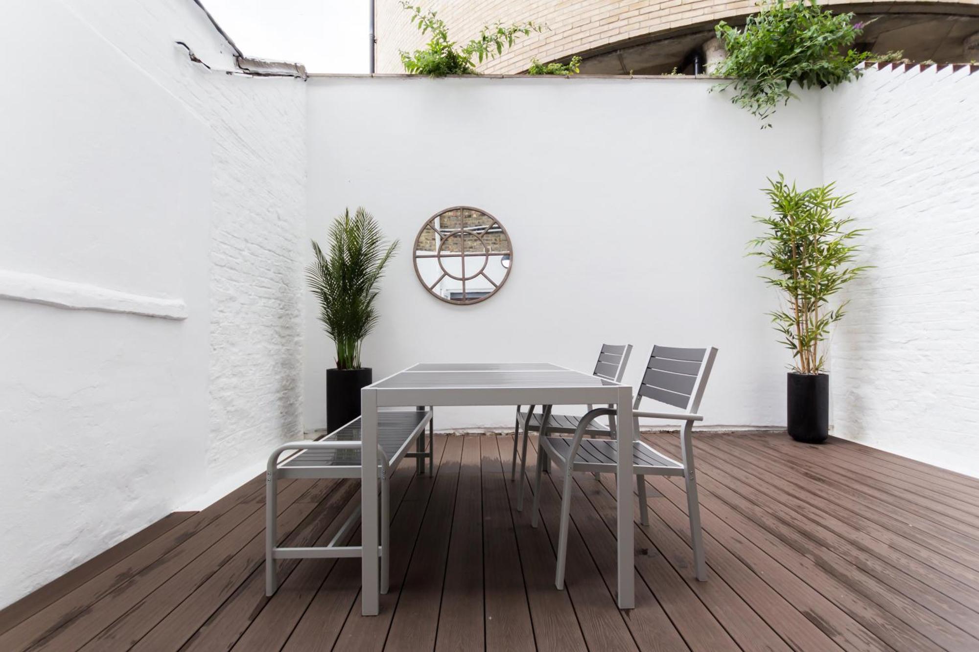 Appartement Vibrant 1br Apt Wprivate Decked Garden, Fast Wifi