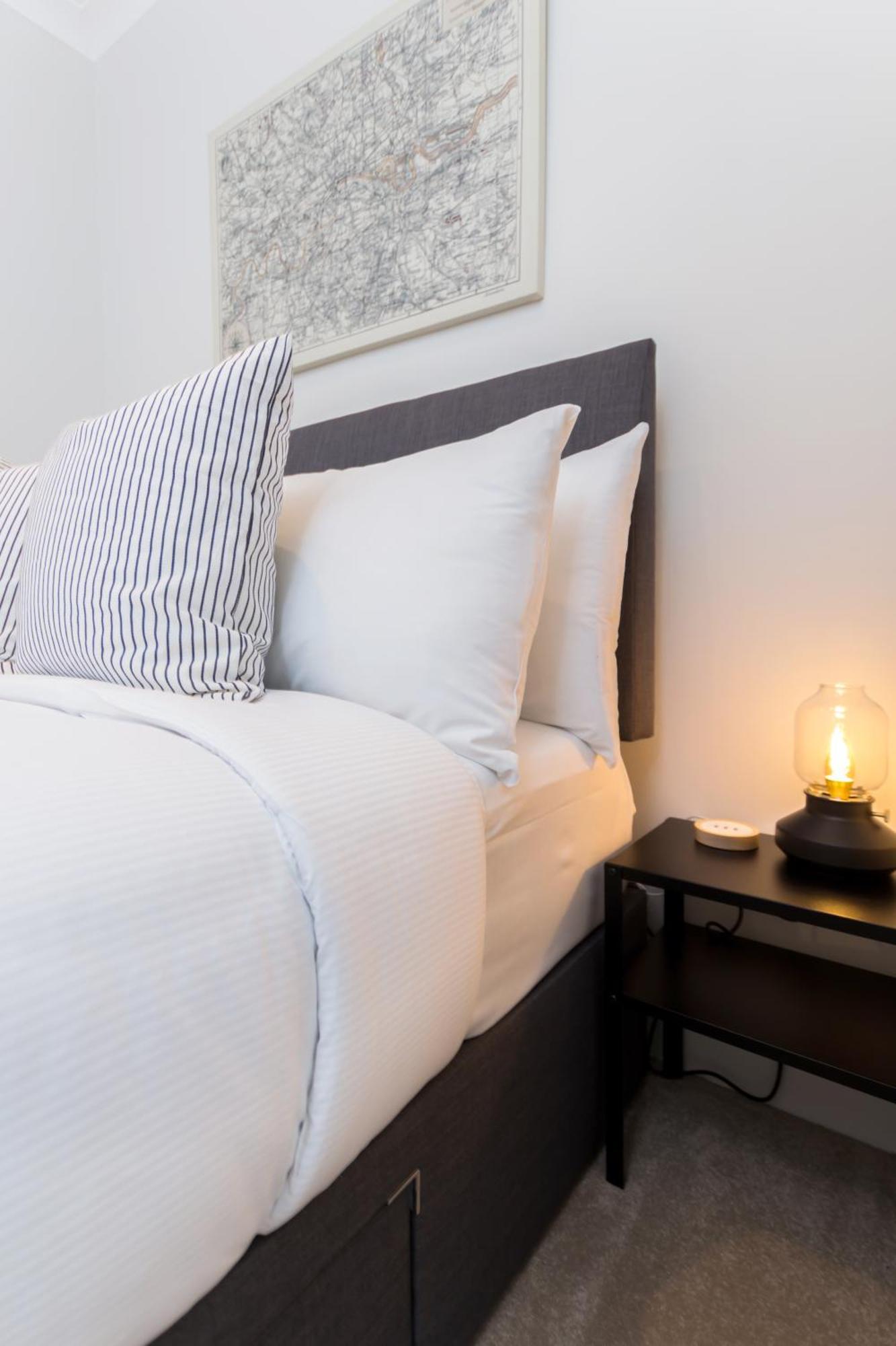 Appartement Vibrant 1br Apt Wprivate Decked Garden, Fast Wifi *