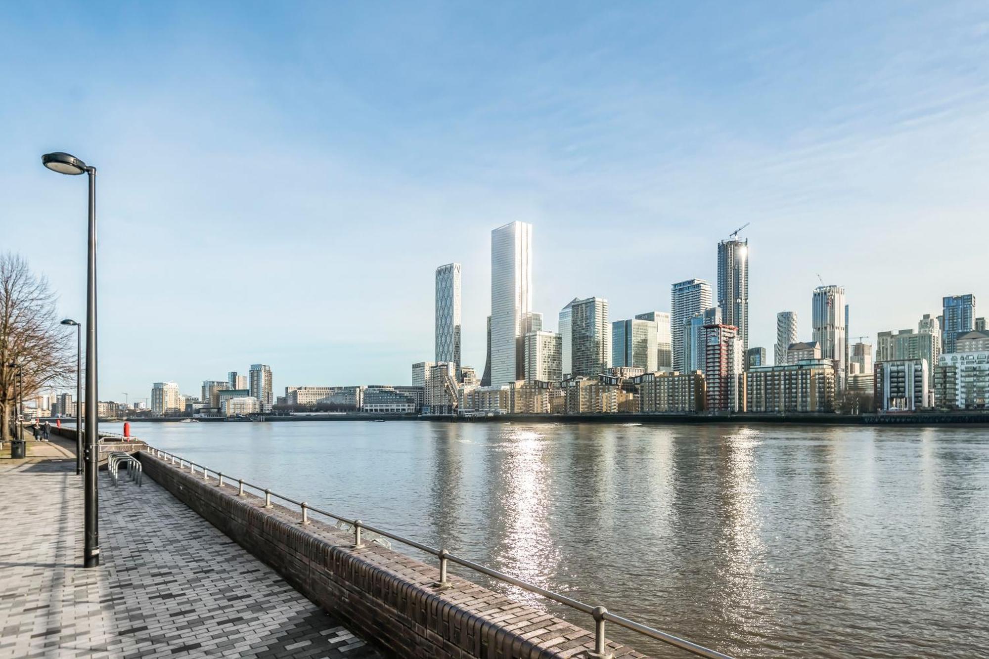 Stunning Massive Bedroom +direct Thames River View Privatunterkunft