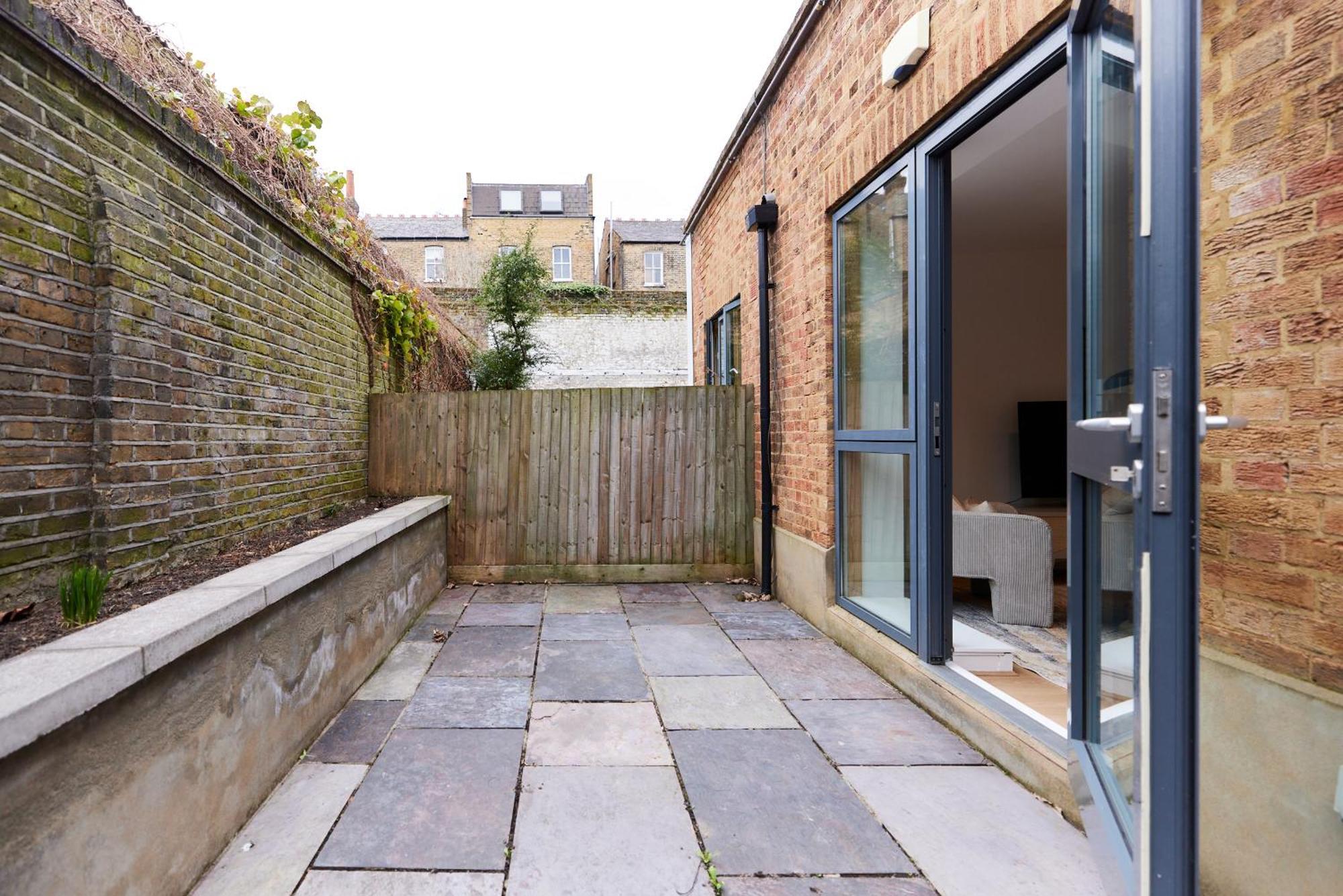 The Putney Escape - Trendy 2bdr Flat With Terrace + Parking Apartamento *