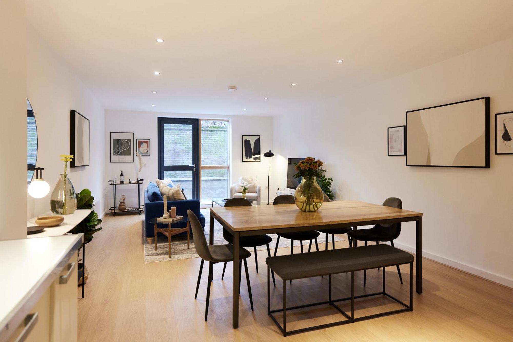The Putney Escape - Trendy 2bdr Flat With Terrace + Parking