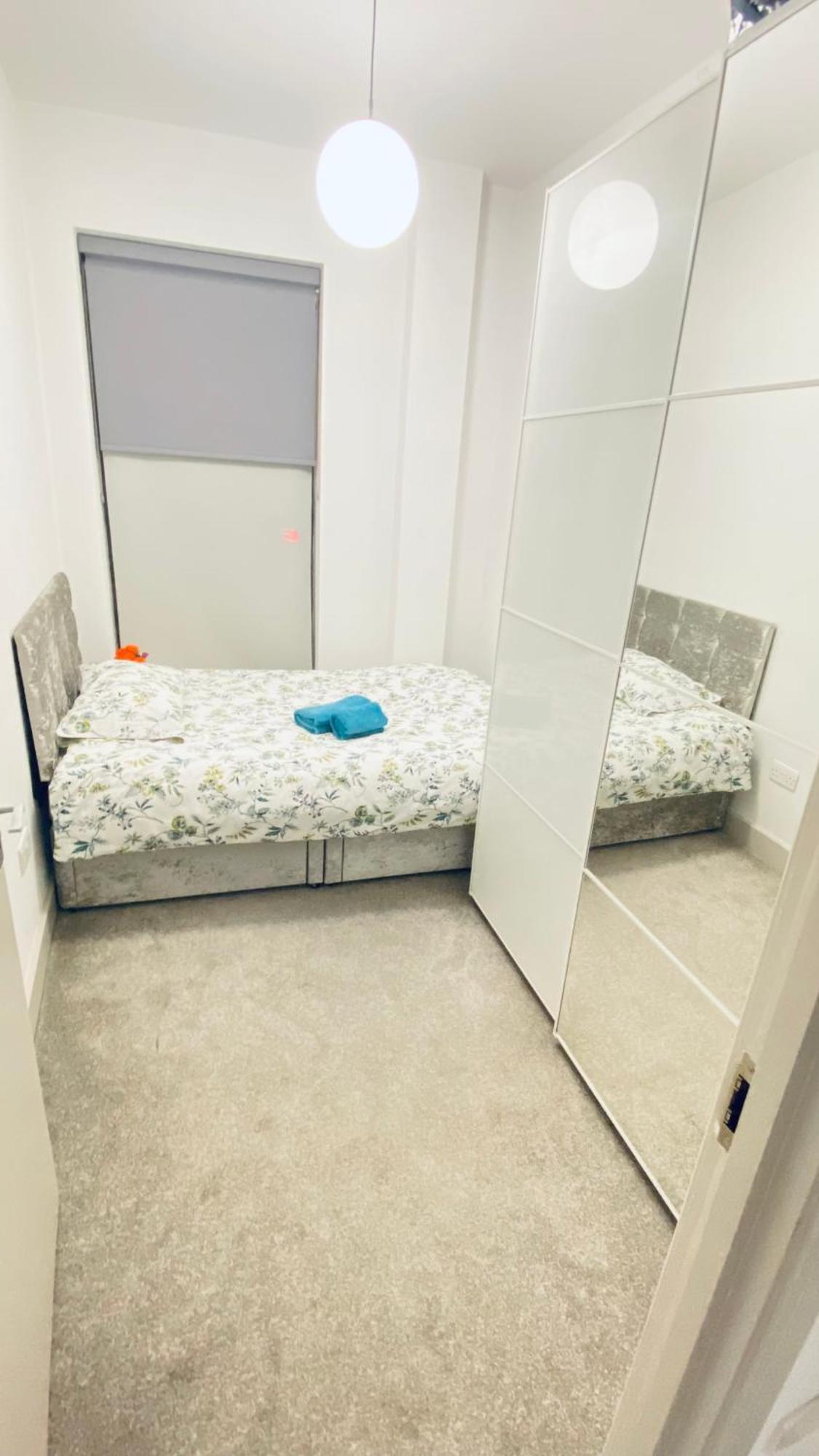 Shadwell - Walking Distance To Tower Bridge, Two Stations In Close Proximity Quarto em Acomodações Particulares