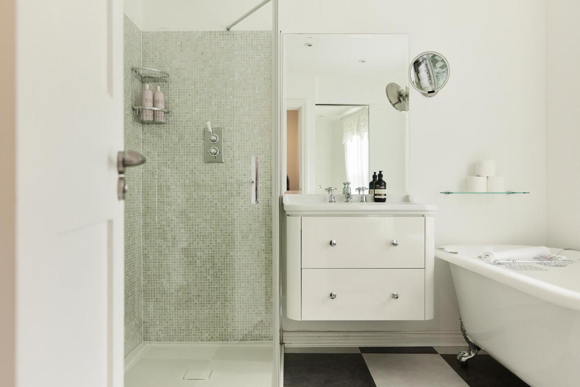 The Designers Kensington - Stylish 1bdr Flat Apartamento